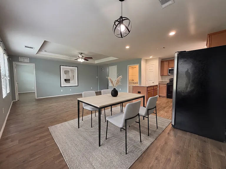 9913 Amosite Dr — Photo 4