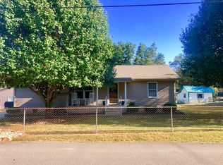 218 Doris Ln, Maryville, TN 37803