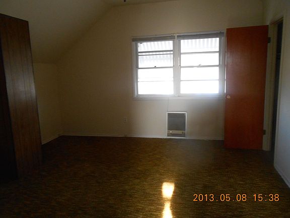 3rd image of 326 1st Ave