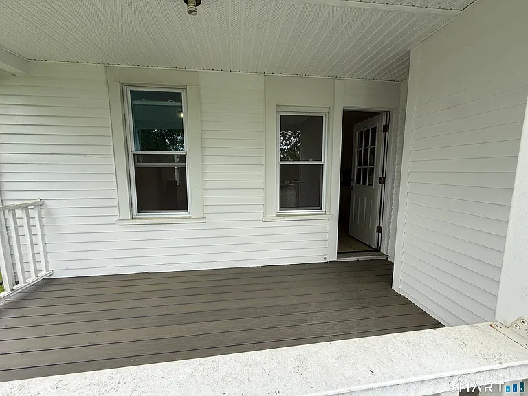 131 Eastern Dr — Photo 9