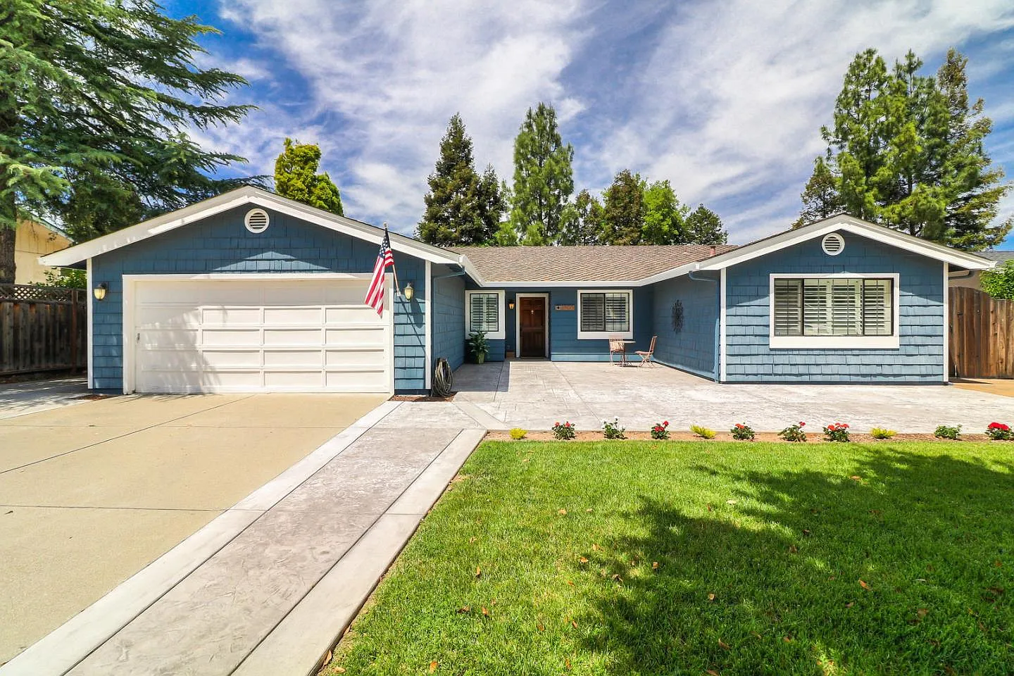 1505 Mantelli Dr photo 1
