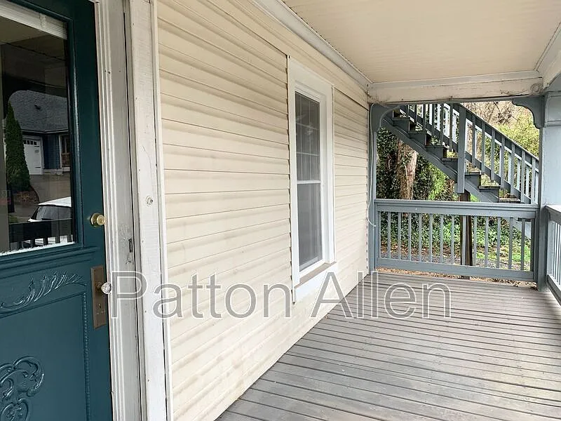 Building Photo - 16 Hillside St #A
