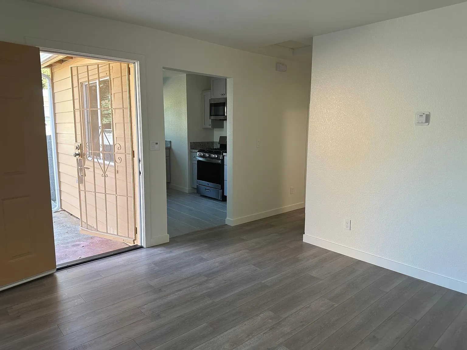 4628 14th Ave — Photo 3