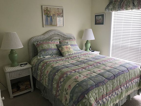 2nd image of 775 Gulf Shore Dr Unit 1079
