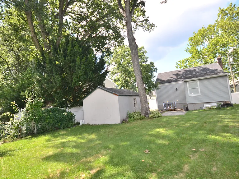 22 Tulip Ct — Photo 17