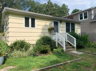 17 Old Town Trl, Narragansett, RI 02882