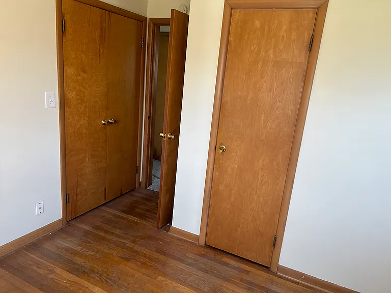 1876 Riviera Dr — Photo 9