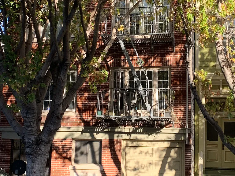 245 Sanchez St #6 — Photo 1