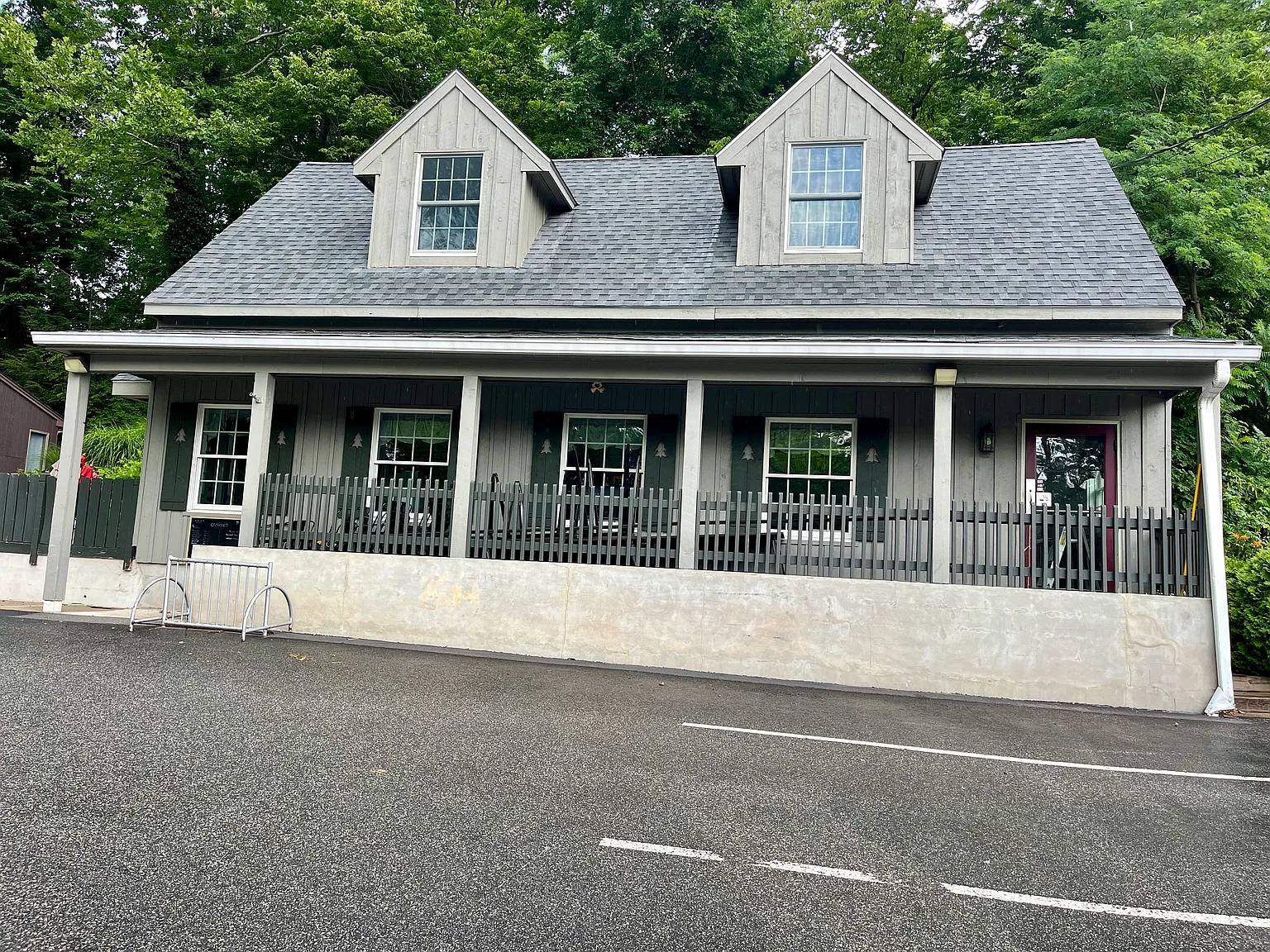 Studio, 702 sqft, $1,900 — Photo 1