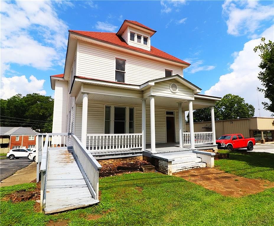 925 Green St NE, Gainesville, GA 30501 Zillow