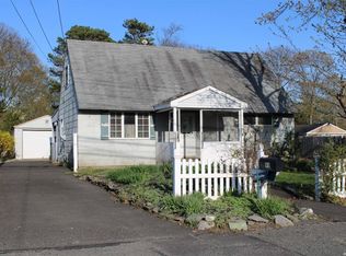 93 Marshall Dr, Selden, NY 11784