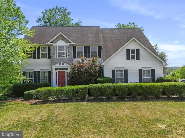 649 Mara Rose Ln, Harpers Ferry, WV 25425