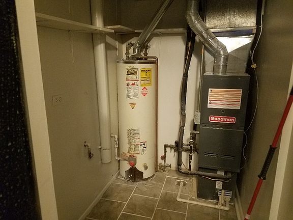 5th image of 216 Central Ave #1