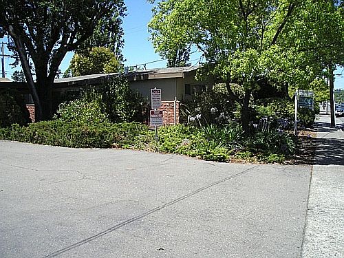 Green Tree Apts .07 006
