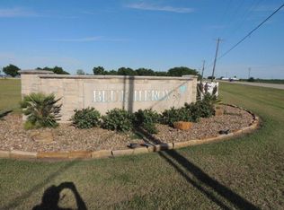 34 Amberjack Dr, Port Lavaca, TX 77979