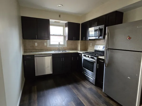 73 Saint Pauls Avenue image 2 of 11