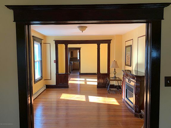 2nd image of 50 Caroline St