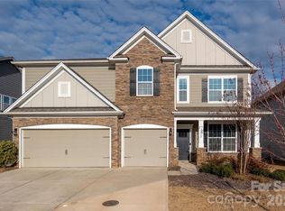 2015 Saddlebred Dr, Iron Station, NC 28080