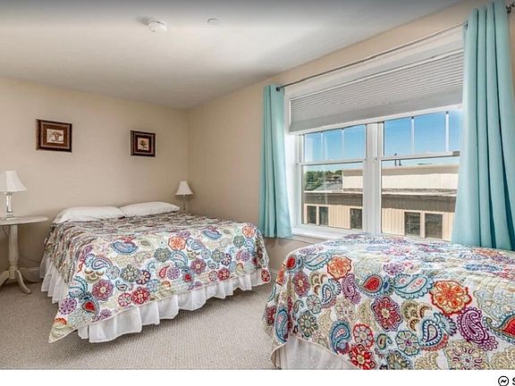 5th image of 1 E Grand Ave APT 412