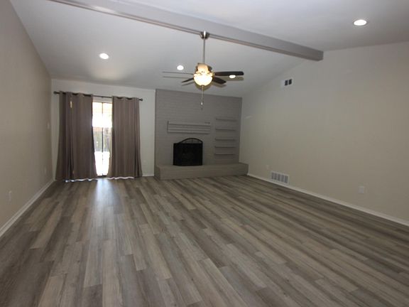 2nd image of 4408 Boston Dr