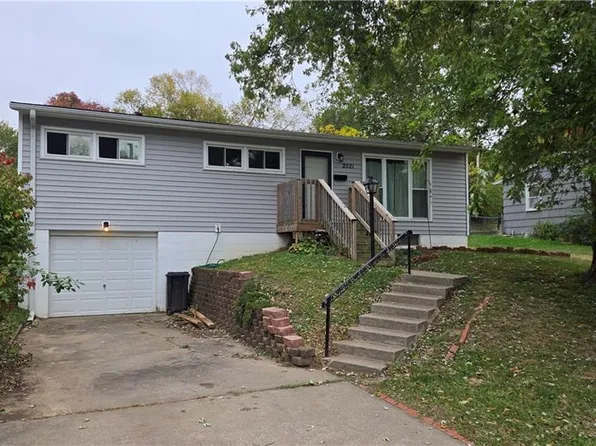 2521 Essex St, Saint Joseph, MO 64505