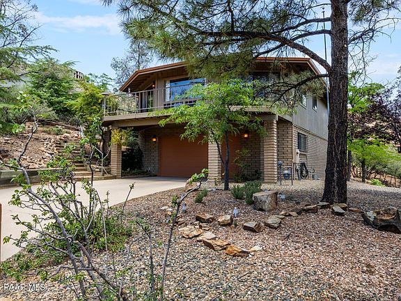 2nd image of 672 Towhee Dr