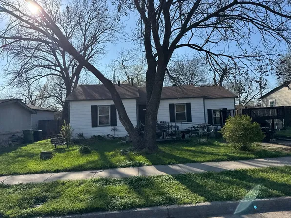 3105 Ash Park Dr, Richland Hills, TX 76118