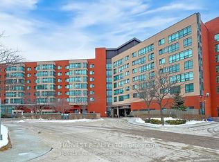 90 Scottfield Dr #108, Toronto, ON M1S5W4