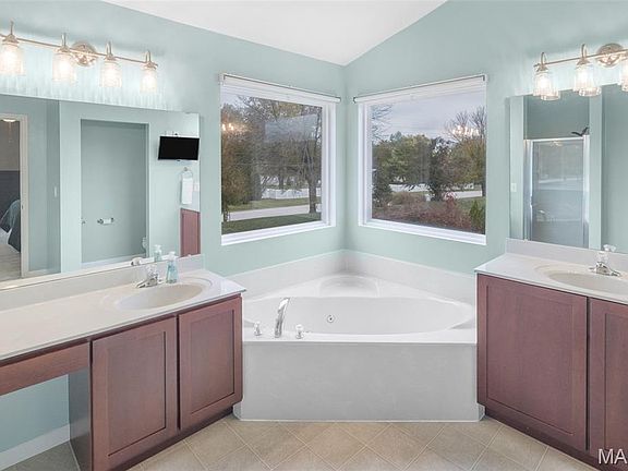 5th image of 3944 Appaloosa Dr