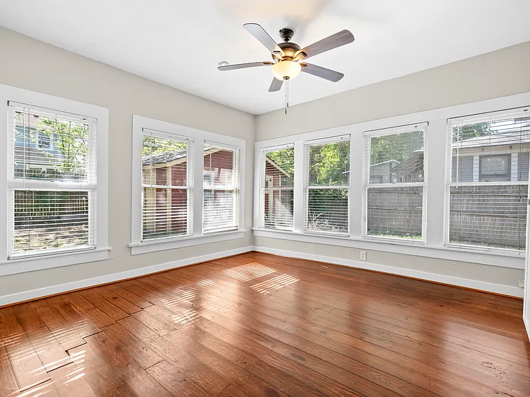 1715 College Ave — Photo 25