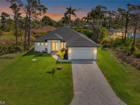 133 West Dr, Rotonda West, FL 33947