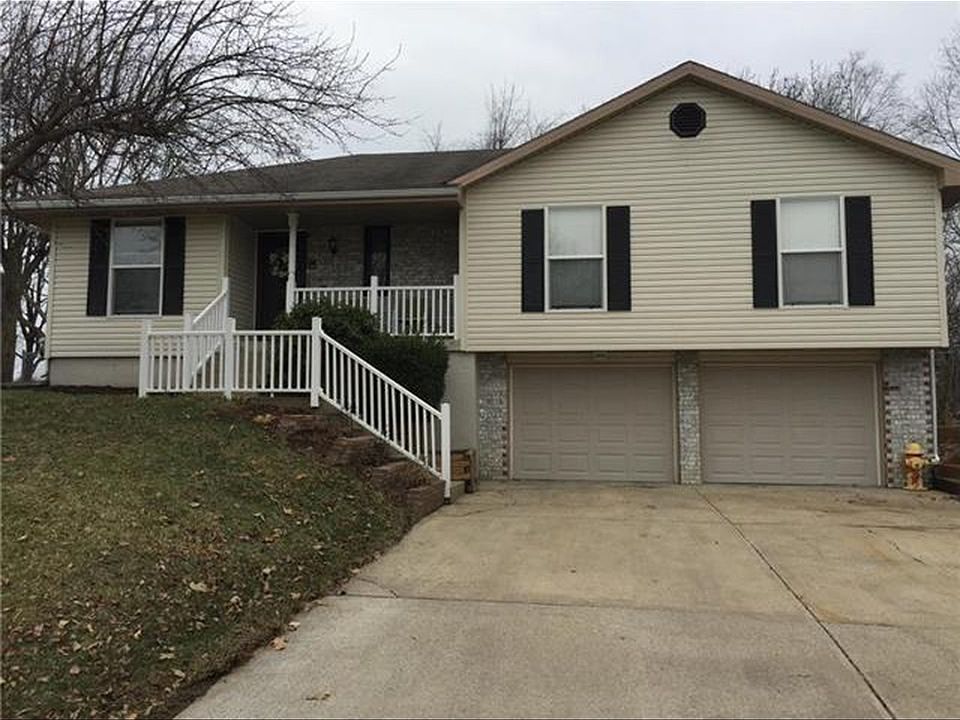1st image of 3408 NW Shannon Ct
