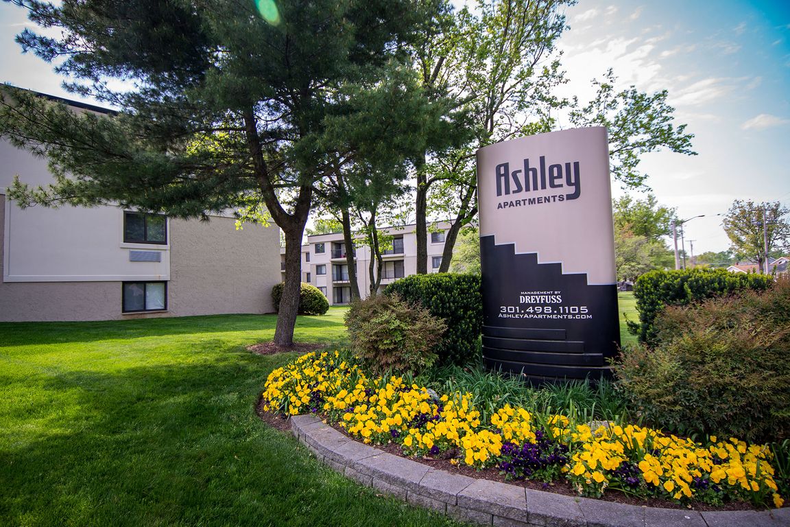 Main Signage Photo 2