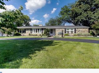 1103 Cherry Ln, Cinnaminson, NJ 08077