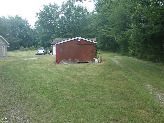 3rd image of 6546 N County Road 1300 E