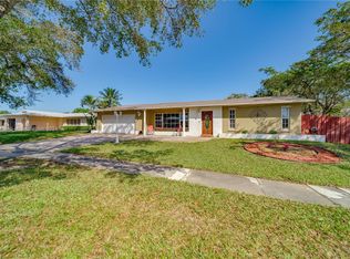 11101 NW 18th Pl, Pembroke Pines, FL 33026