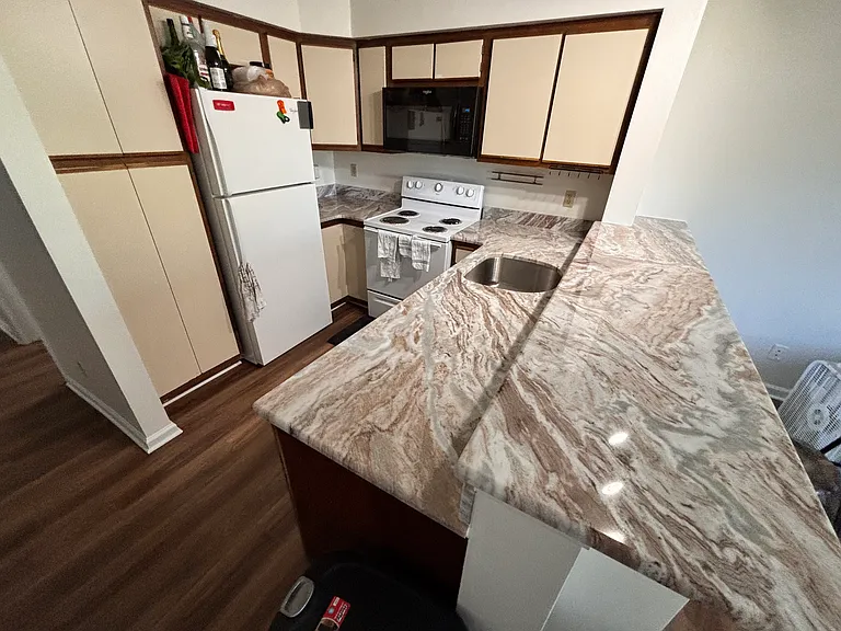 1400 Seneca Dr #I — Photo 13