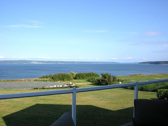 2 sets of dual pane windows bring all the panorama views in plus full deck