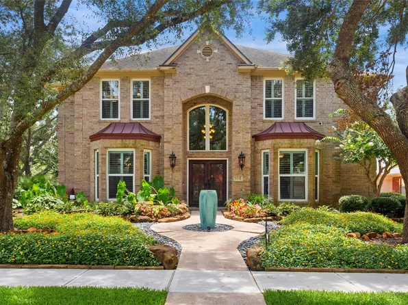 1302 Birch St, Pearland, TX 77581