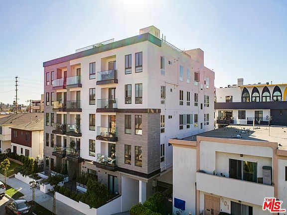 3rd image of 1115 Cardiff Ave #204