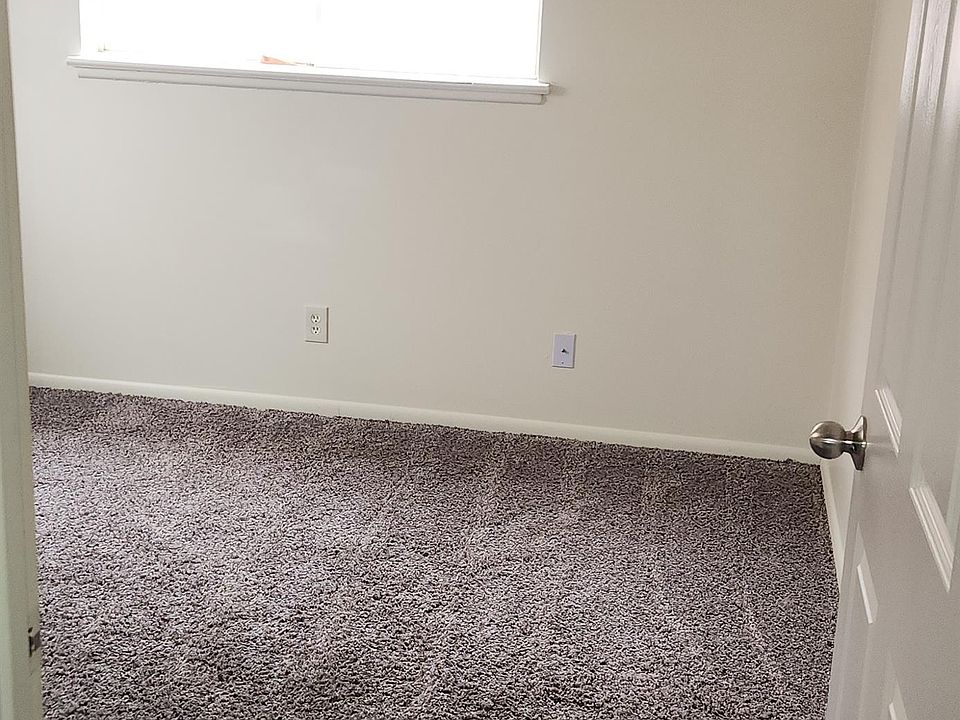 1st image of 1070 McKinley Ave APT 3
