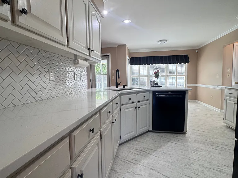 801 Driftwood Dr — Photo 11