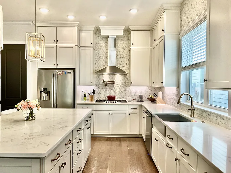 413 Belton St #413 BELTON ST — Photo 8