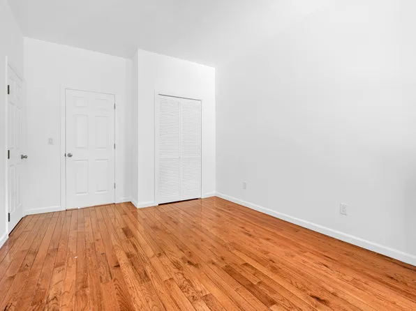 1082 Saint John's Place image 7 of 14