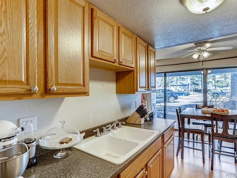 6420 S Dayton St #J2 — Photo 6