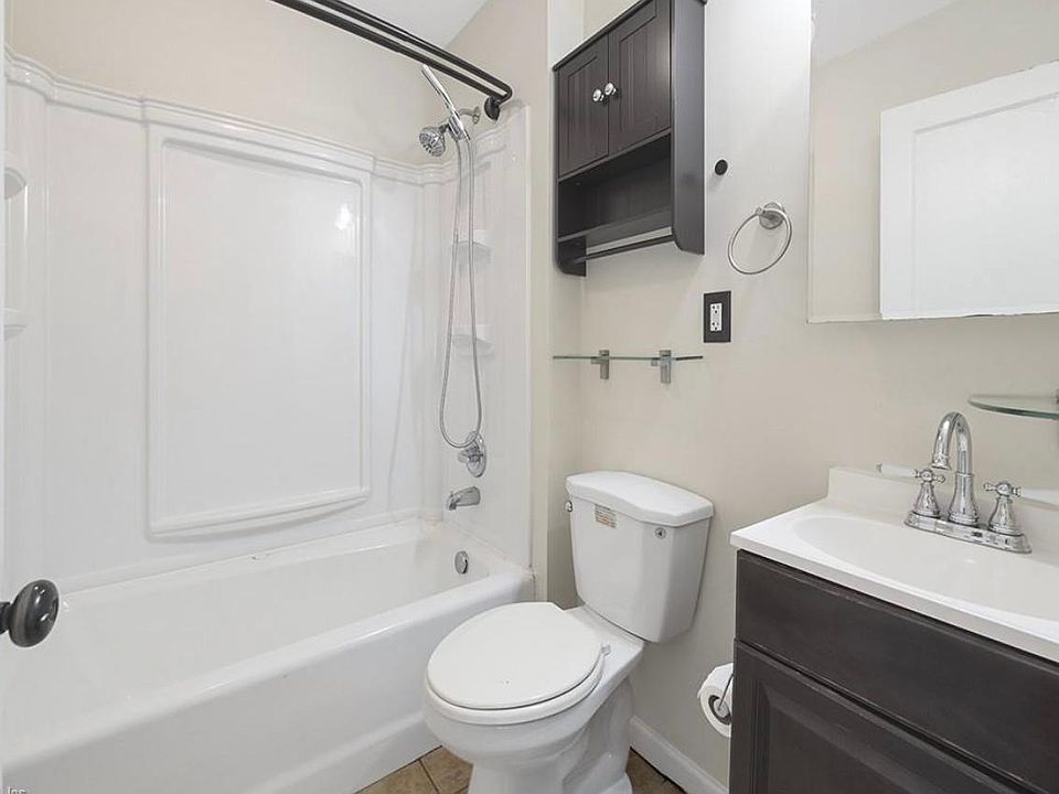 1st image of 7802 Nesbitt Dr