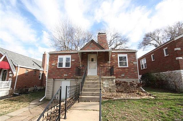 1st image of 556 Bellsworth Dr