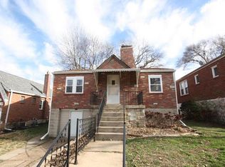 556 Bellsworth Dr, Saint Louis, MO