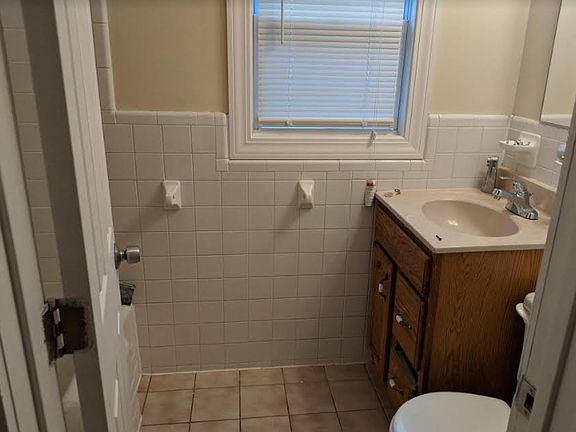 3rd image of 19311 Meier St