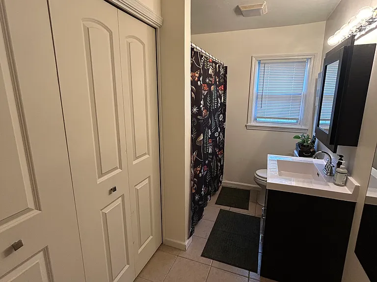 944 Hudson Rd — Photo 9